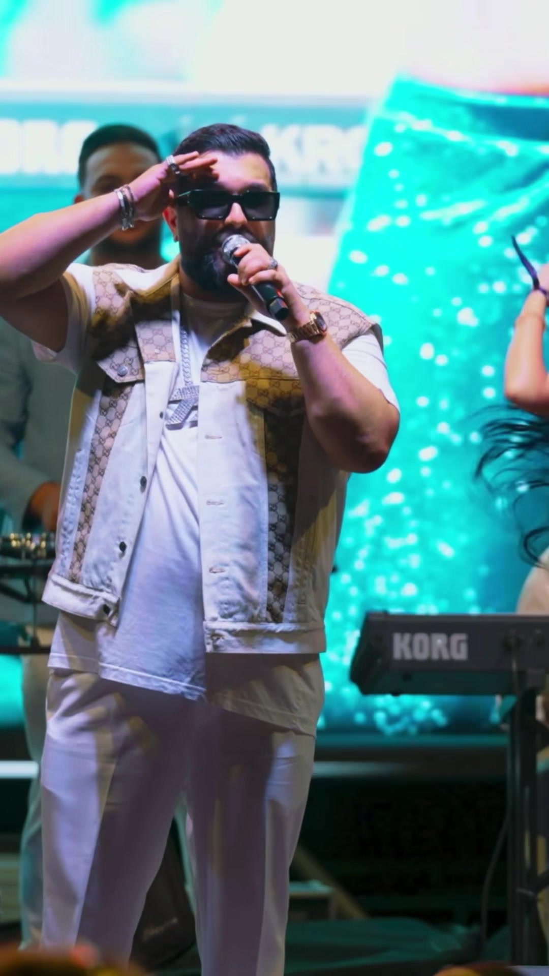 @𝐚𝐥𝐯𝐢𝐧𝐦𝐞𝐞𝐞