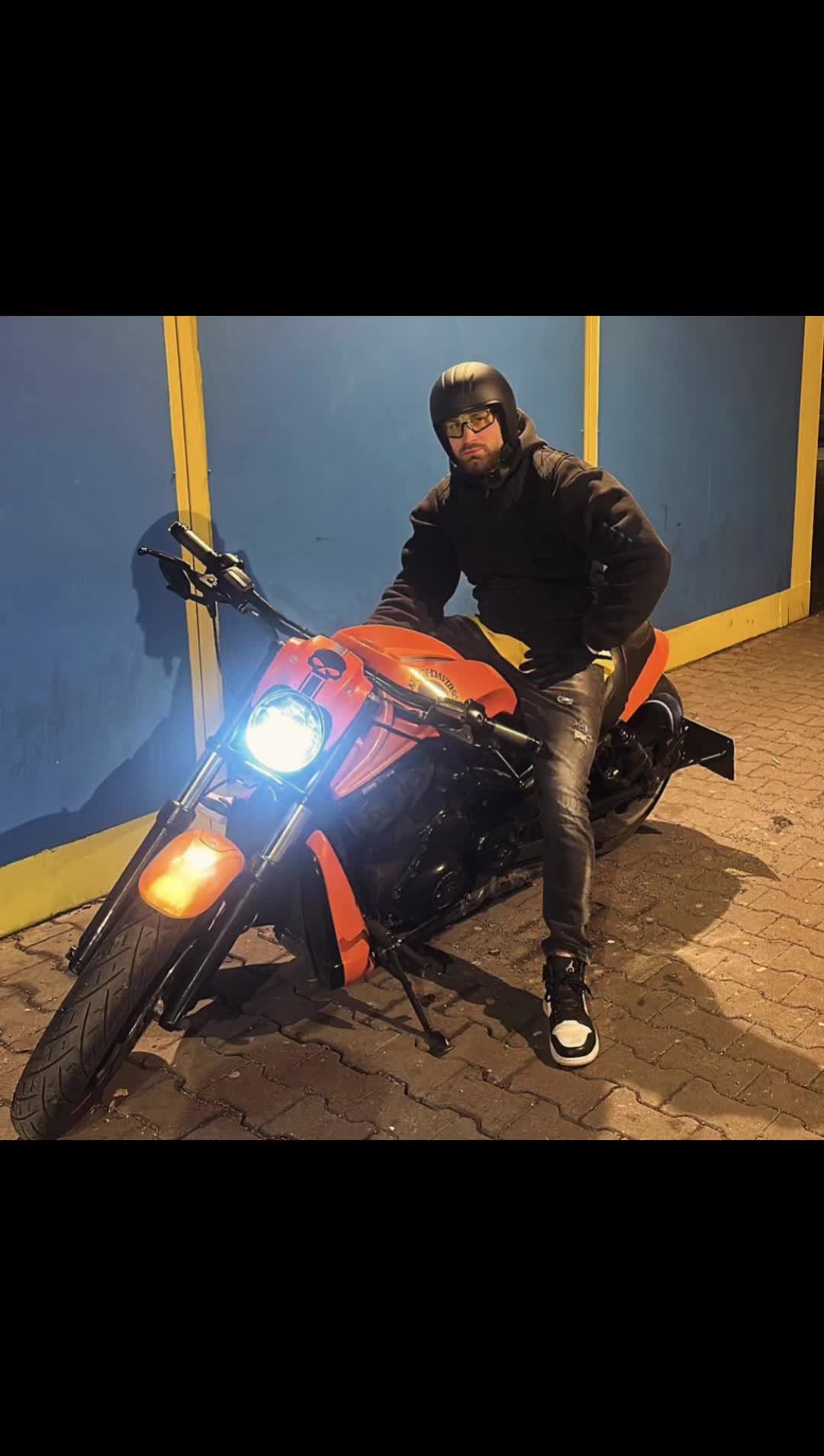 @LEWIN_PRO_VIOLENCE
