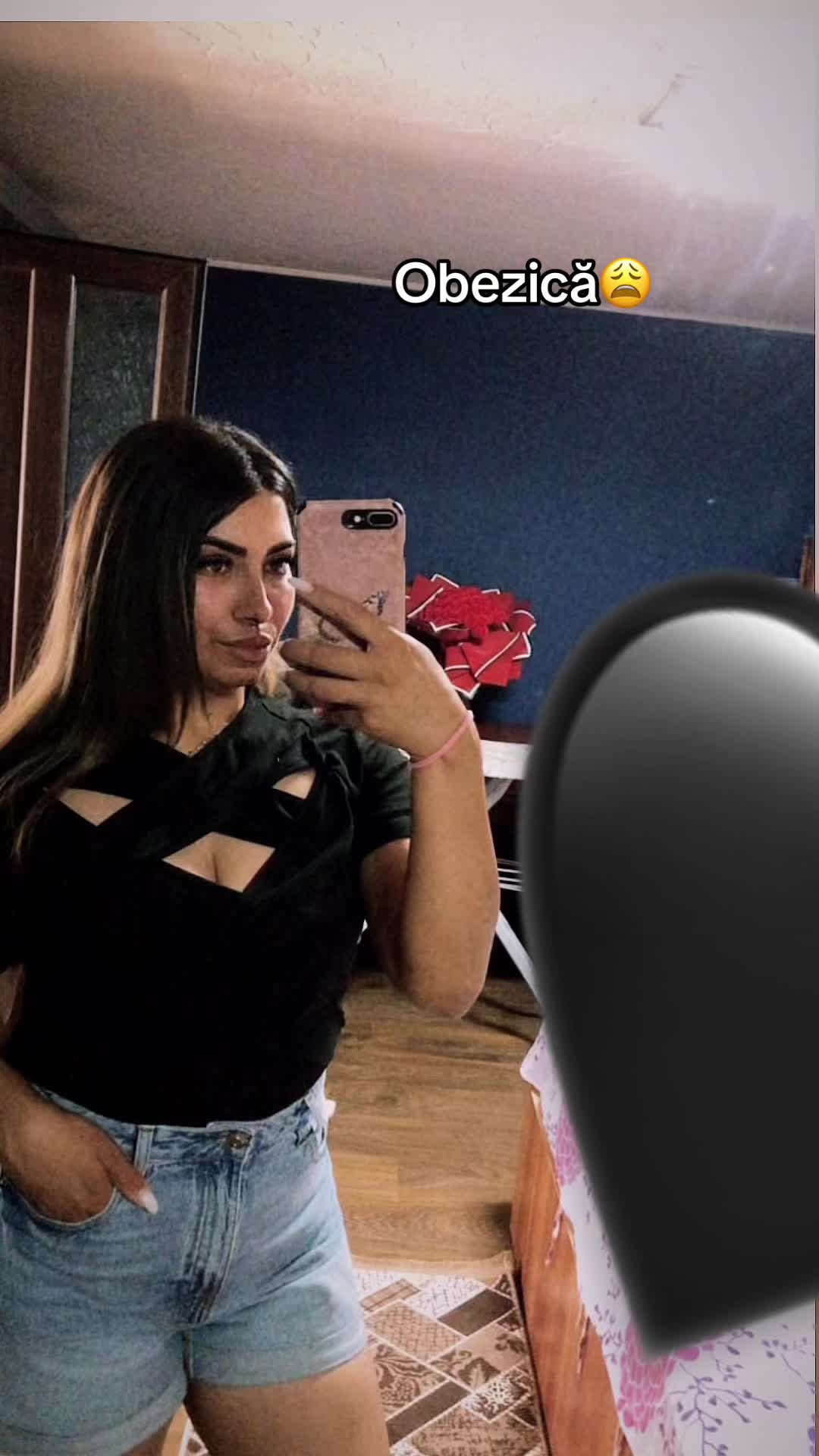 @Simii👩✌🏻