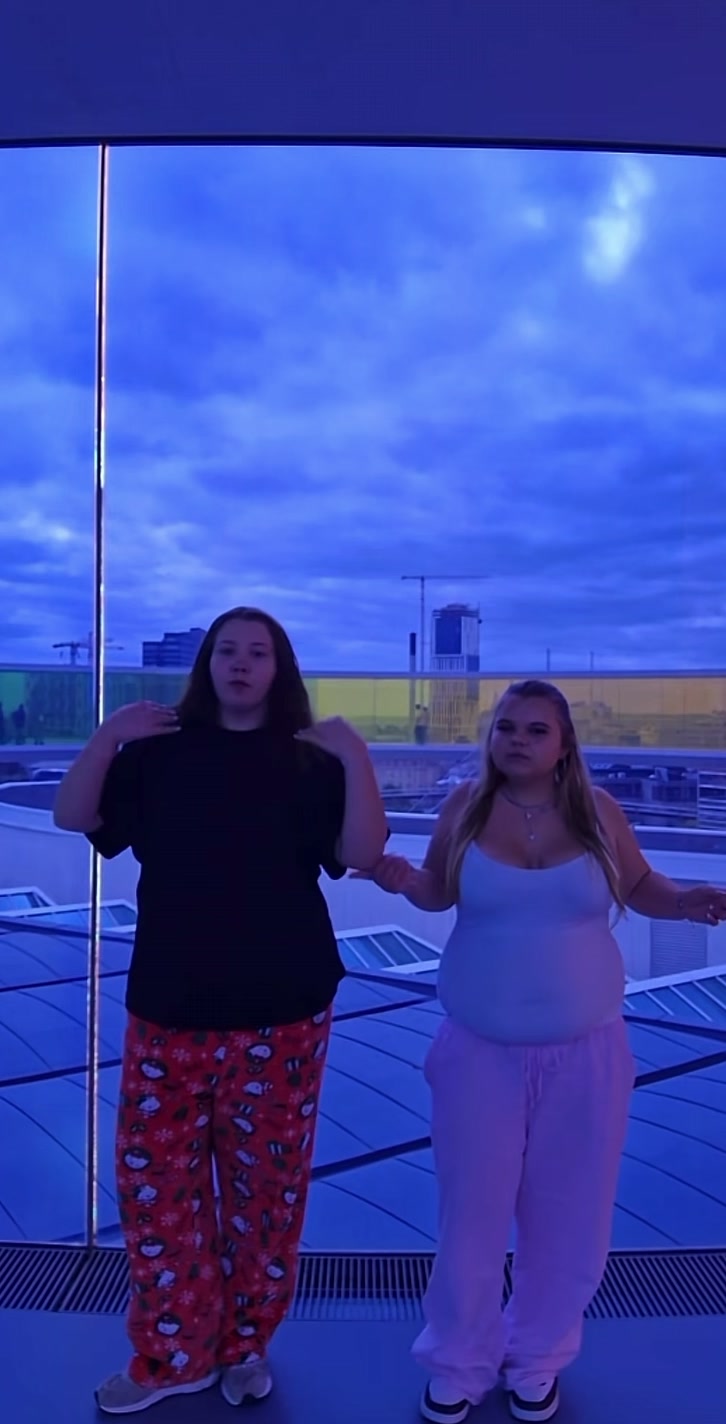 @𝒜<3🧸