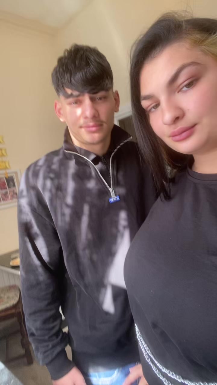 @Denysa
