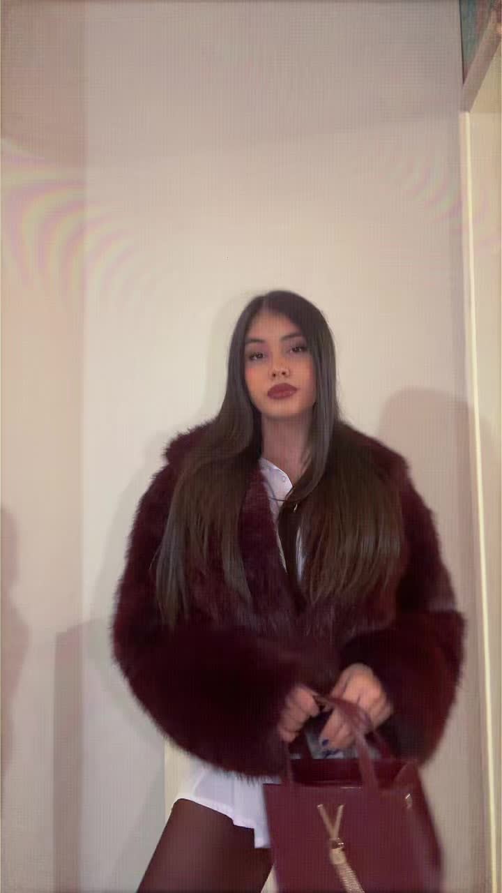 @_auroradauria_