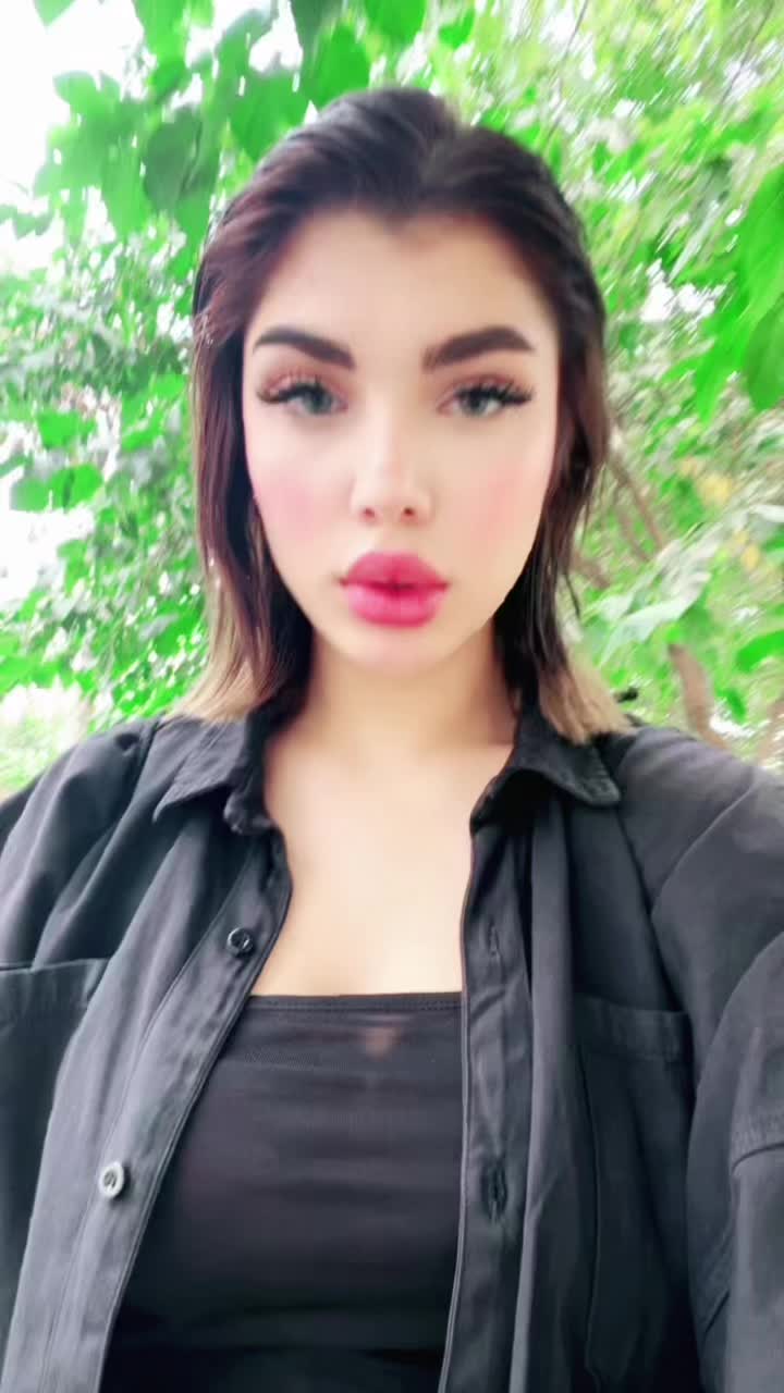 @elisa mokhtari