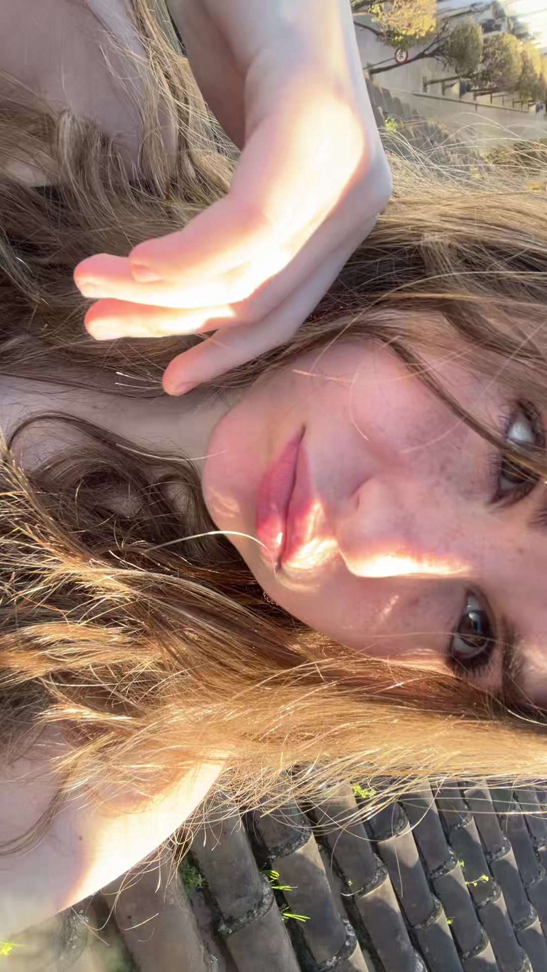 @⠀