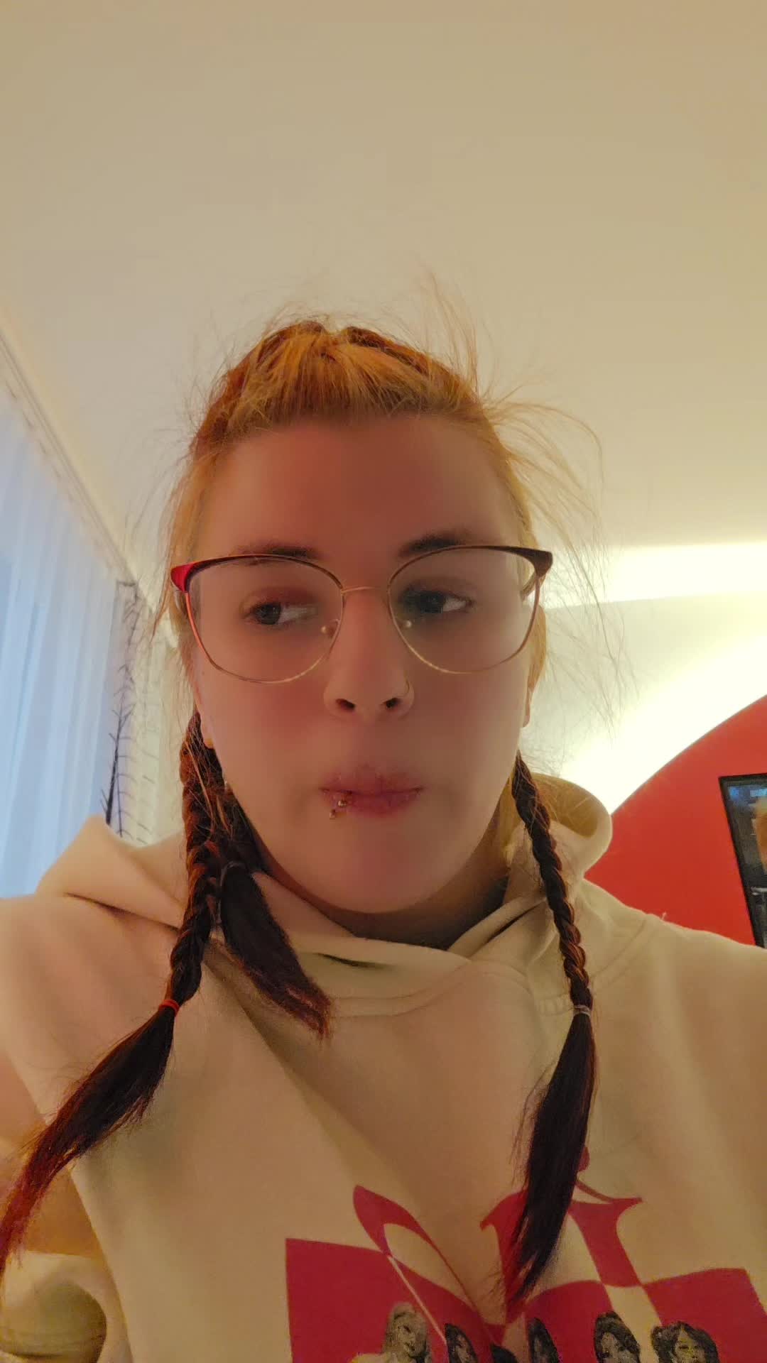@Bibi 💞