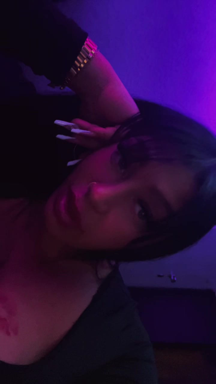 @🖤