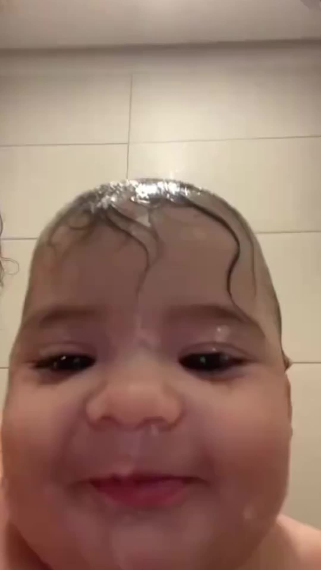 @Funny babies😂😂