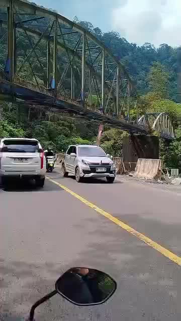 @Janda kembang  merah.