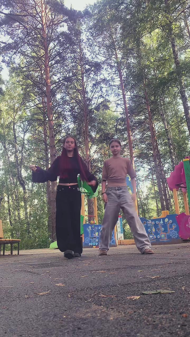 @чернаяяя👀