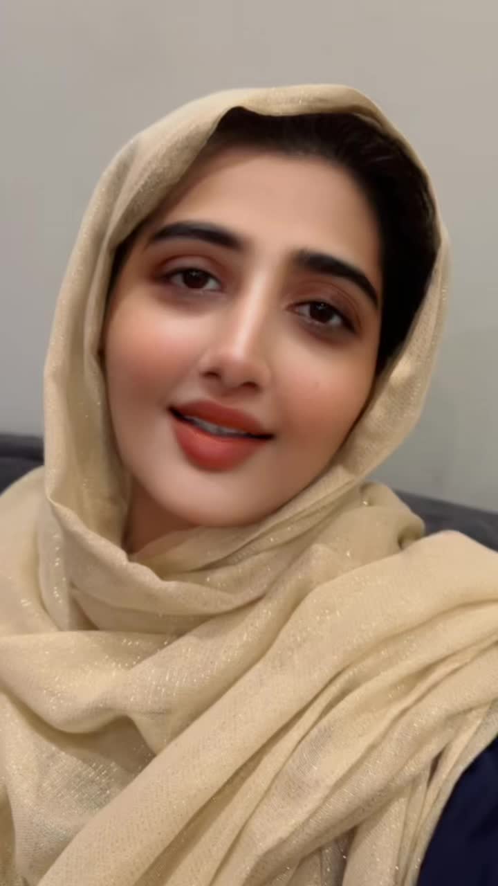 @lailakhan2.0