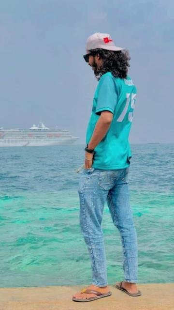 @އަޕޫރްބޯ މިރްޒާ