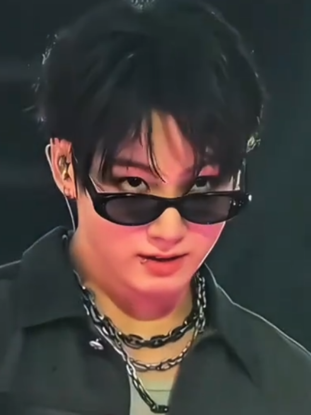 @Bโ แฅฃ๐าโฒ Tโแต ๐๐