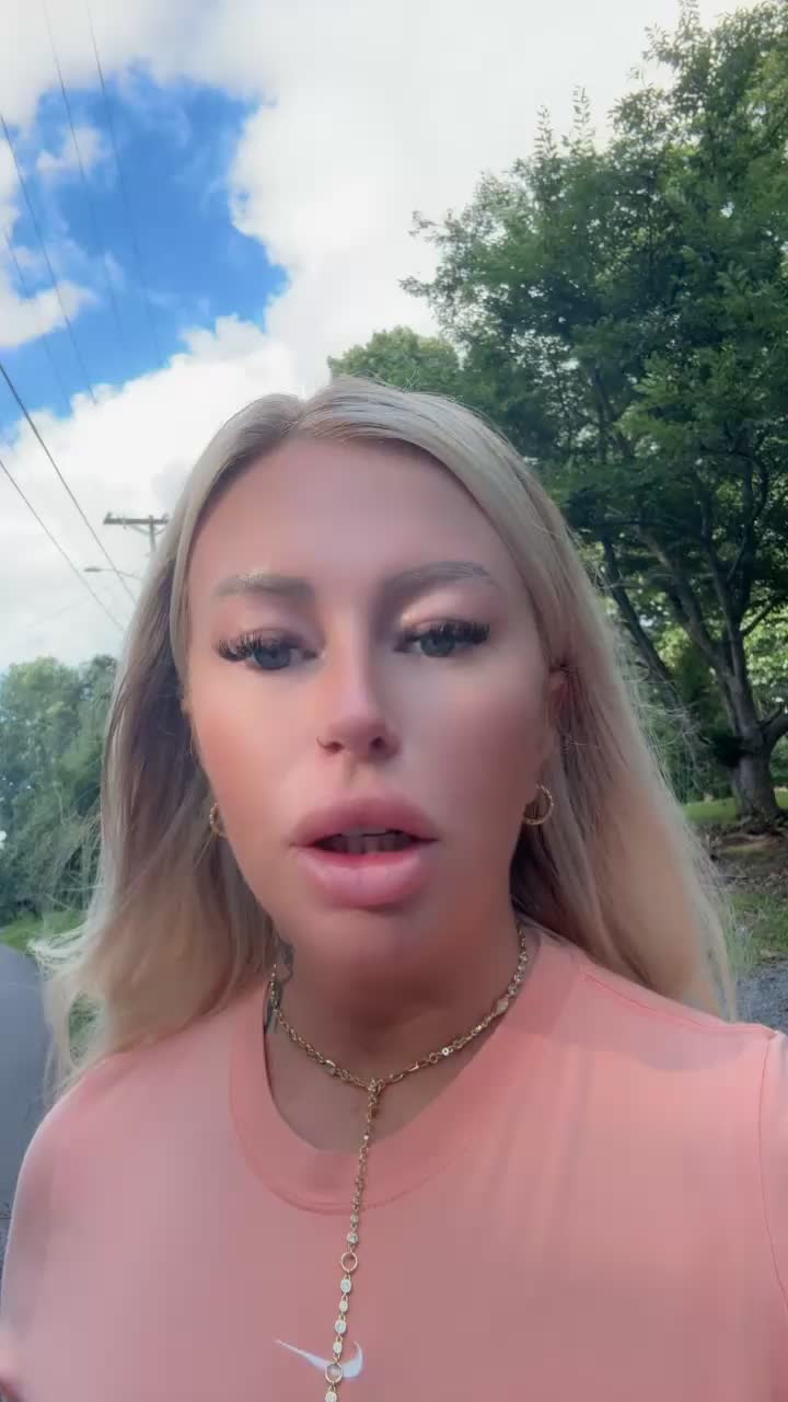 @Tiff 🍭
