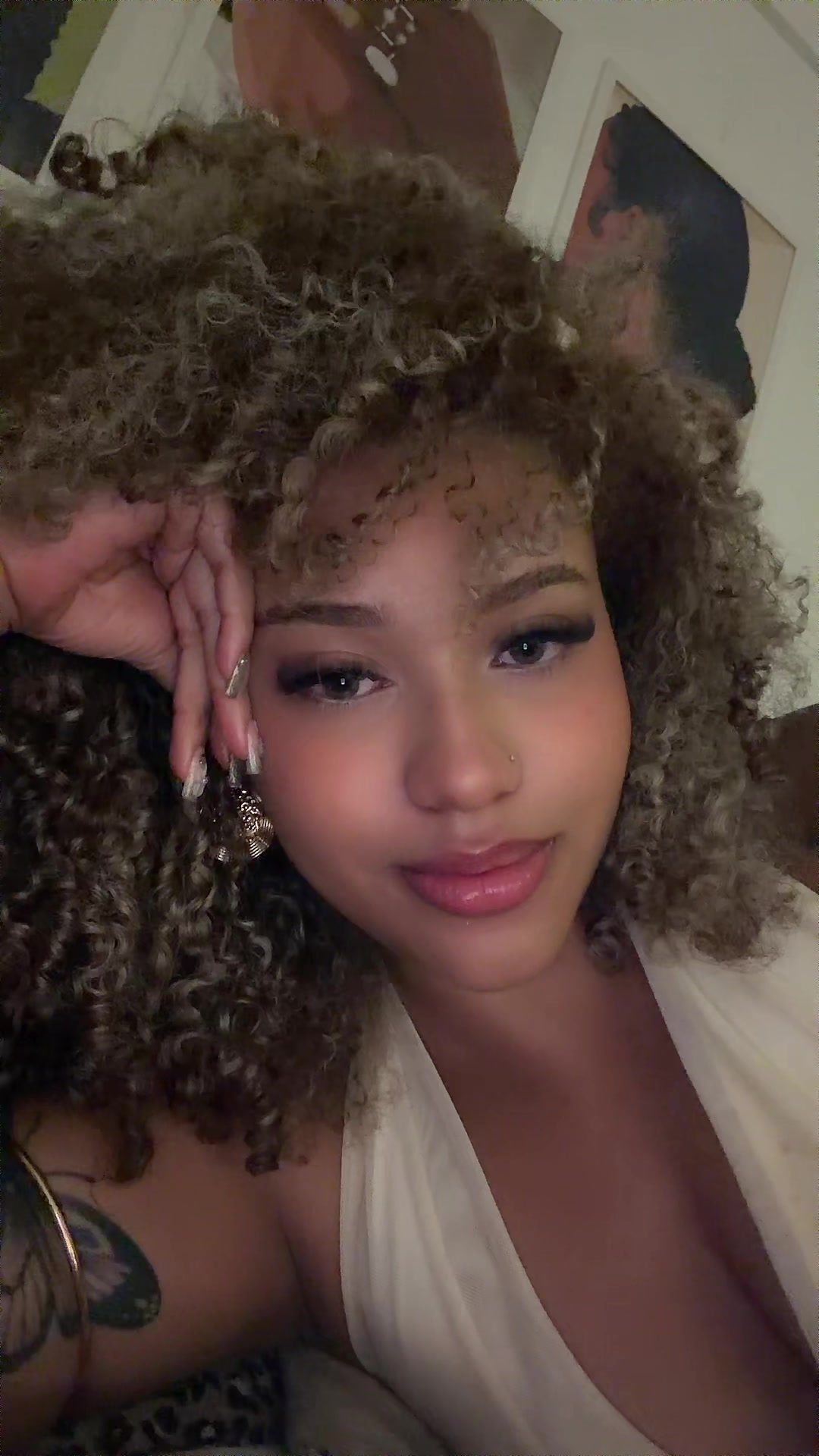 @Ella ♡