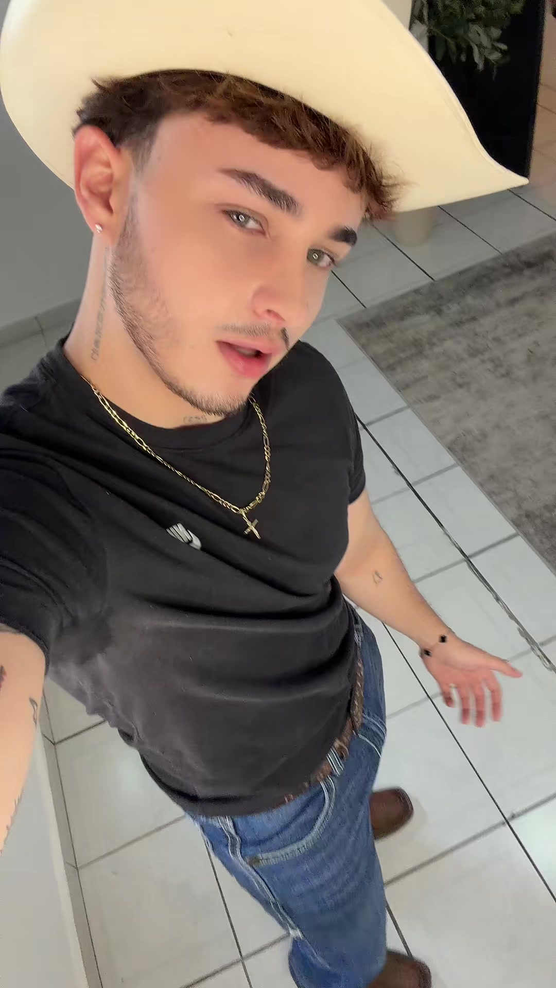 @Favian Álvarez 🤓