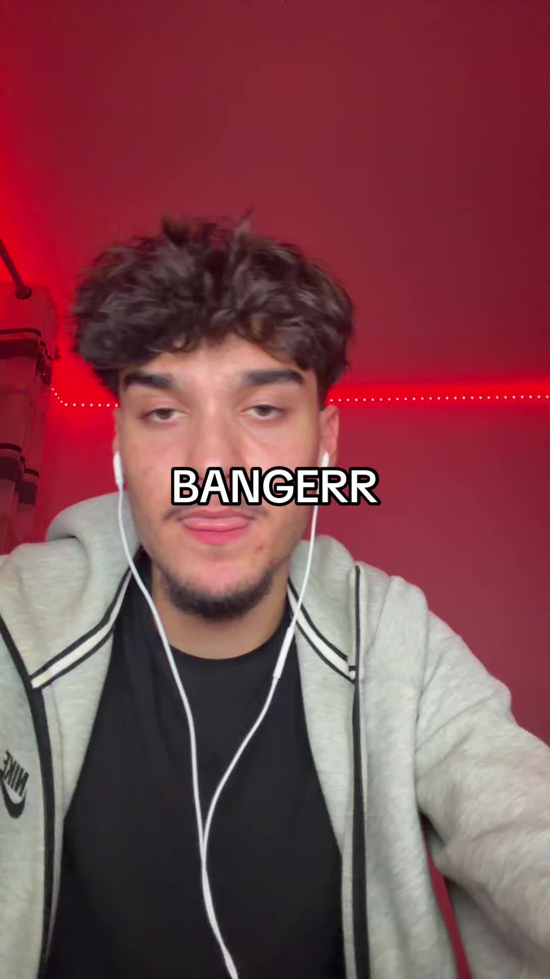 @🎧🎧