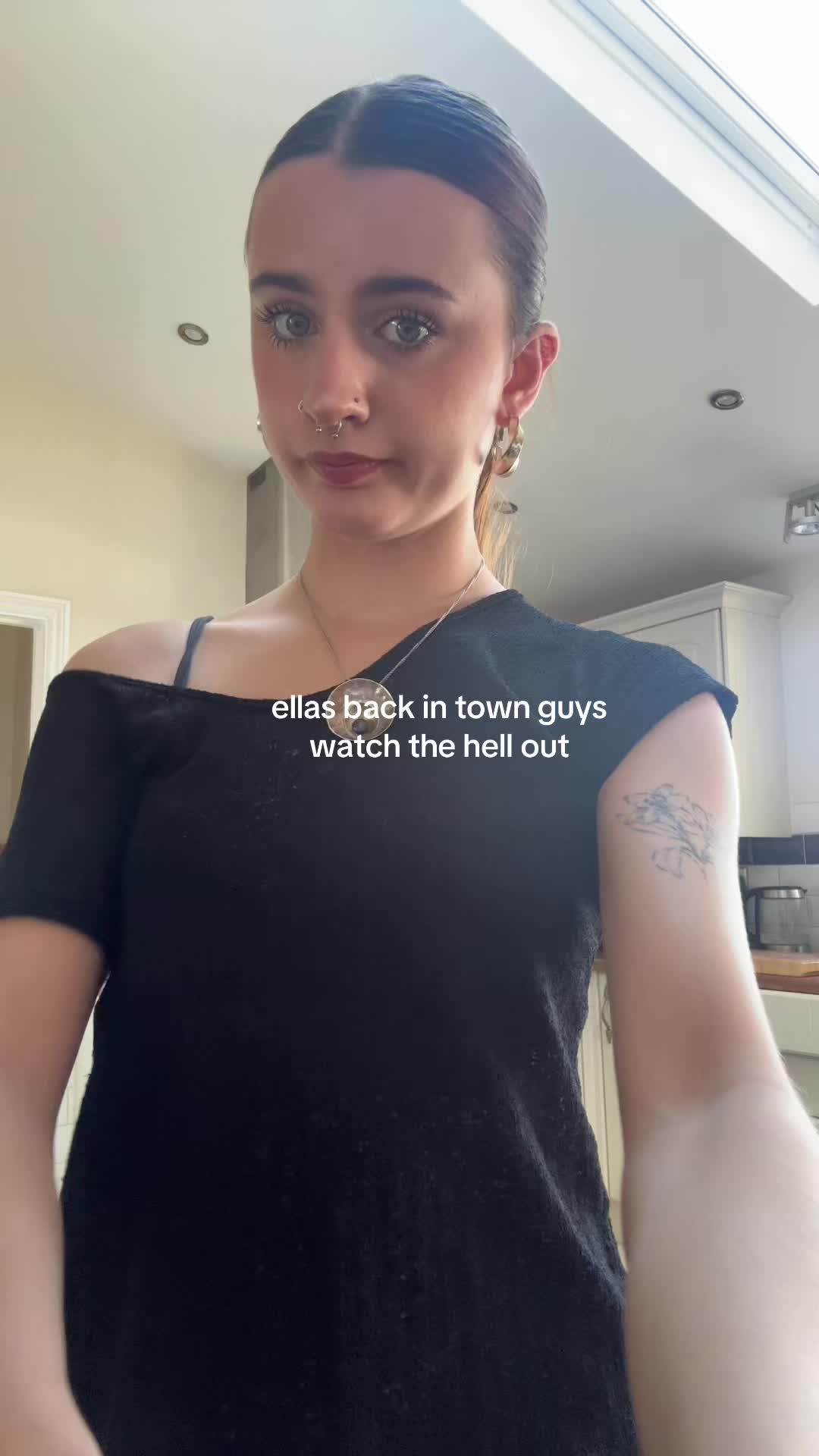 @Ella