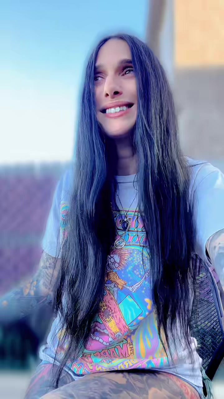 @Holly_Love