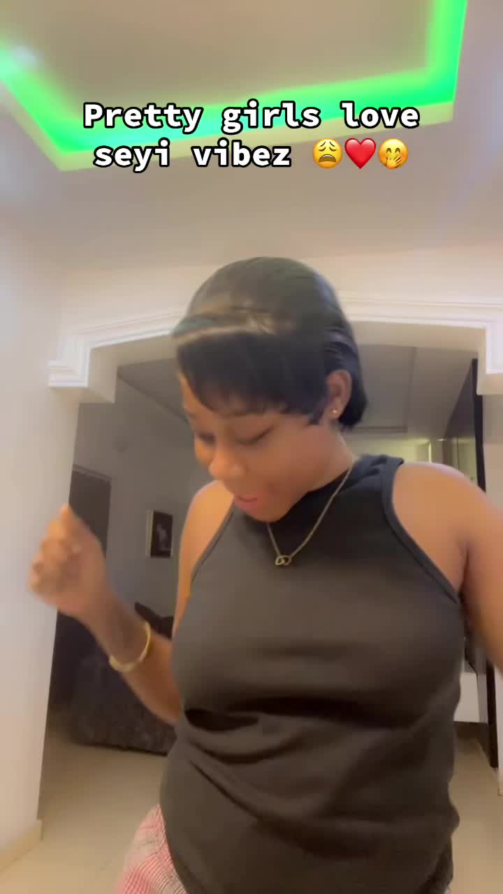 @missvivian29