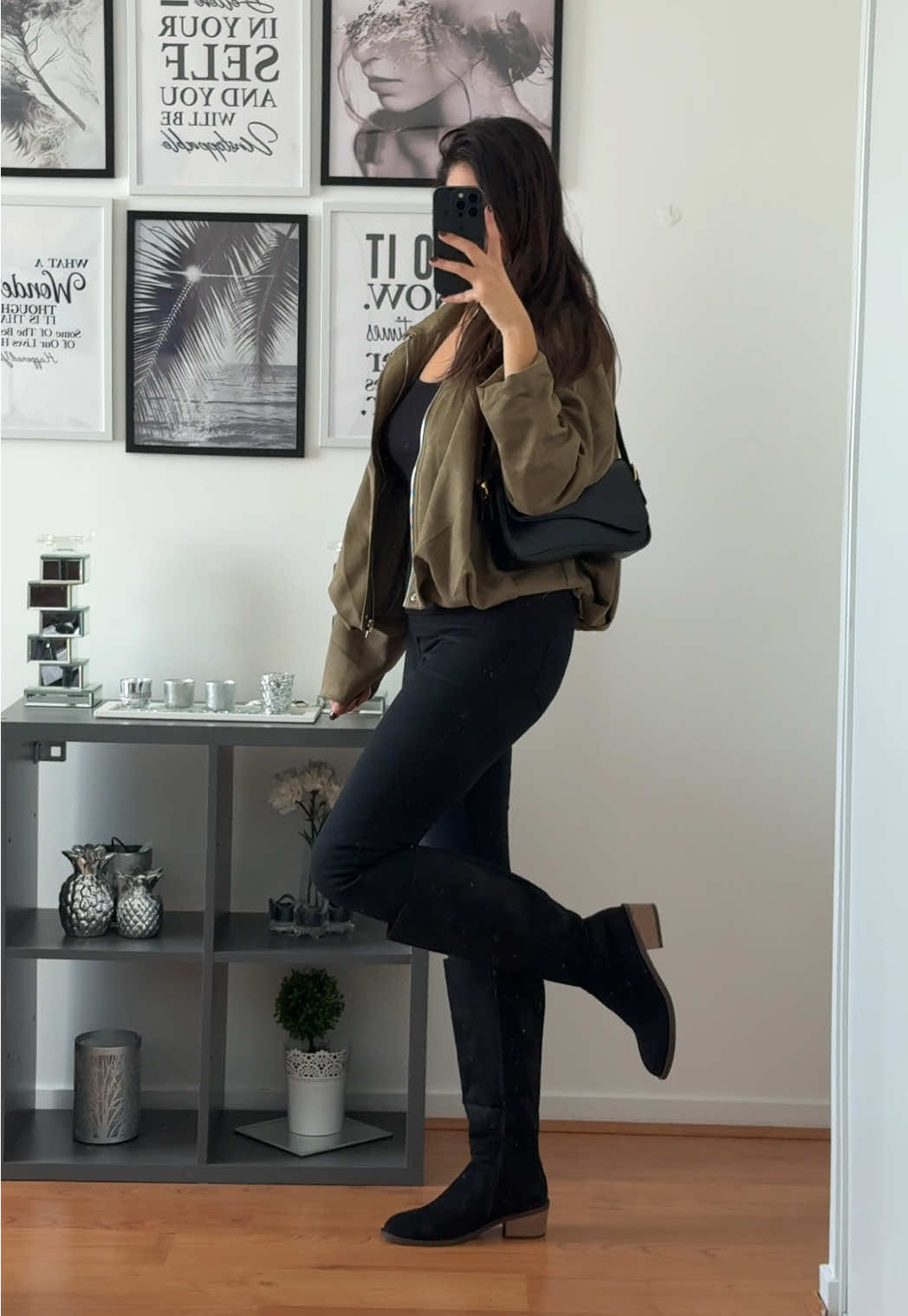 @Fashion Phantom 🖤