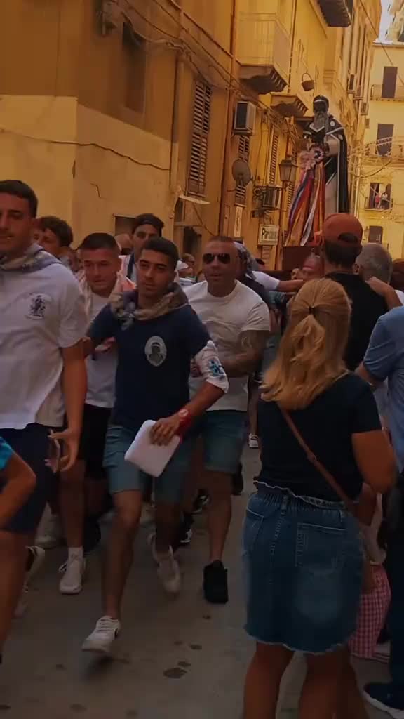@Sas&agrave;💥