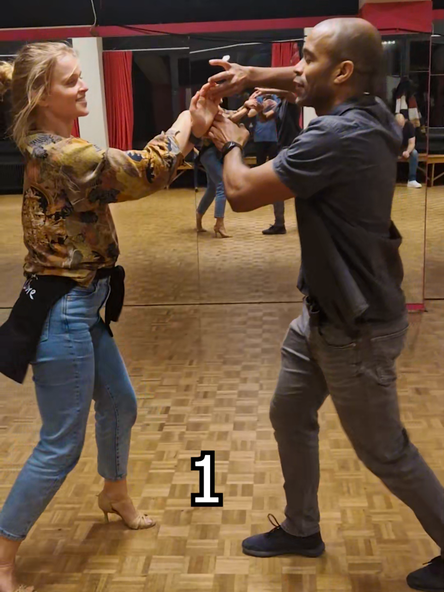 @Salsa Libre Dansschool