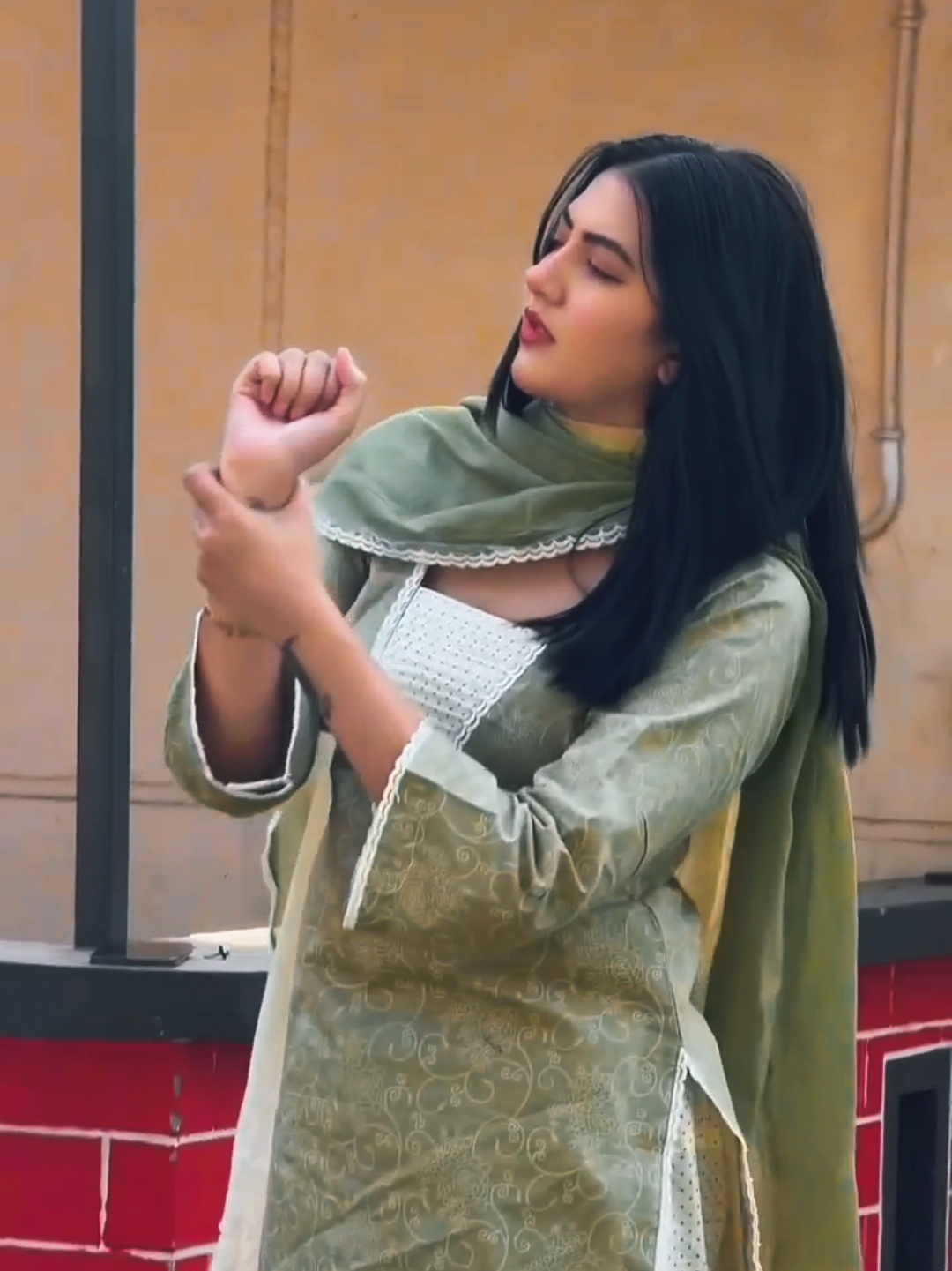 @Arshreet Kaur🐦🔥