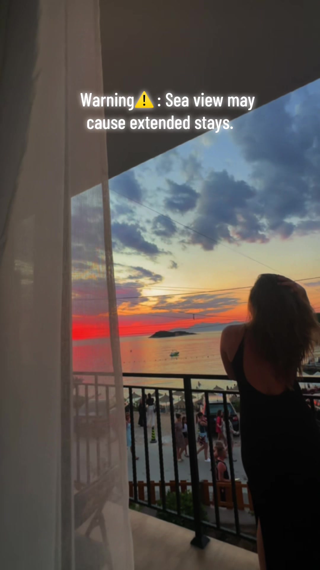 @Beachfronthouse_saliko