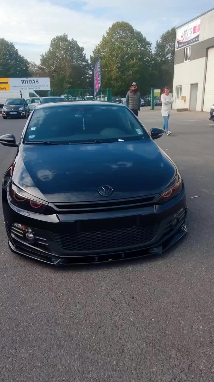 @sci_rocco_dark