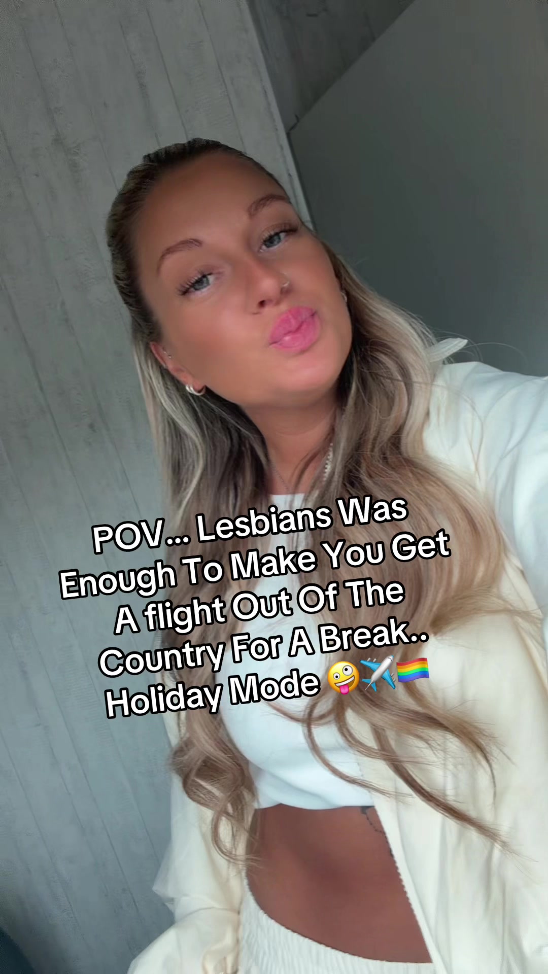 @Tashahaliex 🏳️&zwj;🌈