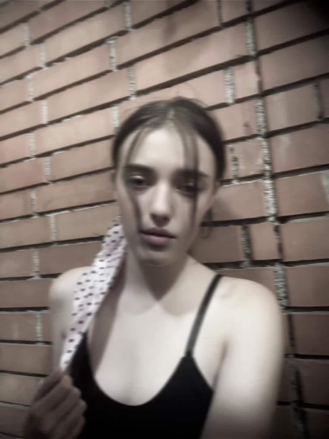 @🥺