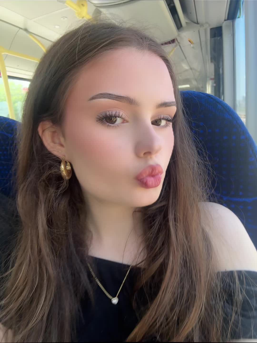 @lizashf