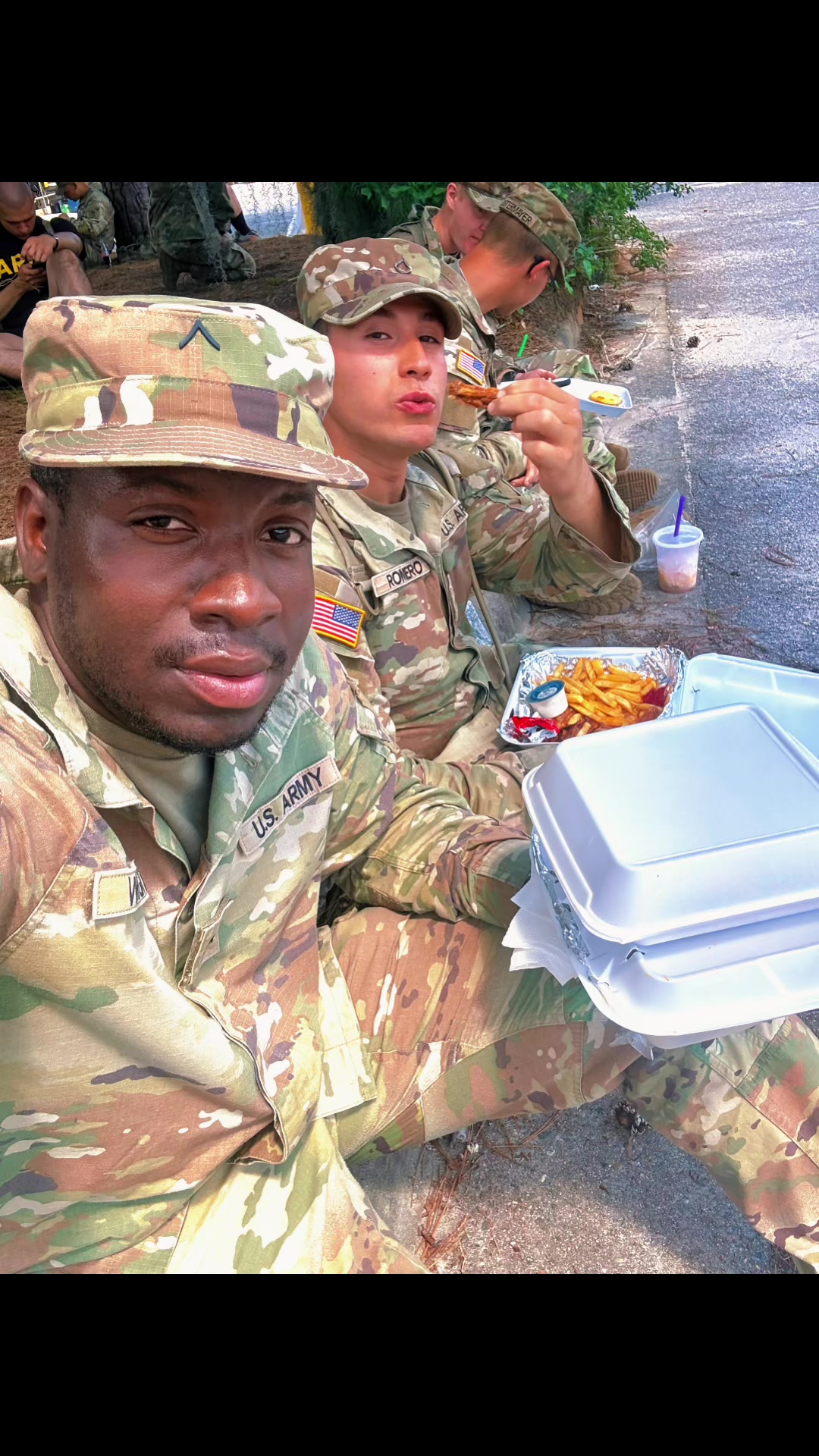 @Mitchyg9 🇯🇲 🇺🇸 🤝