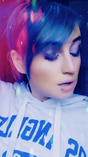 @🌹💜👑Sunny🏀Zockerbraut👑💜🌹