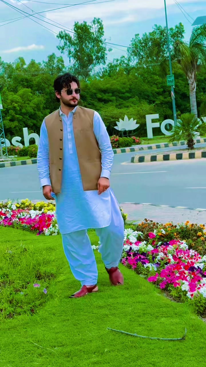 @Ikhtesham khattak