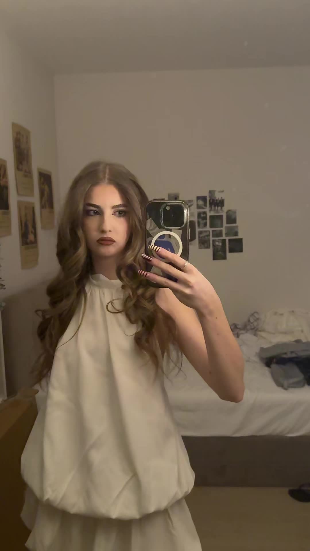 @sisi