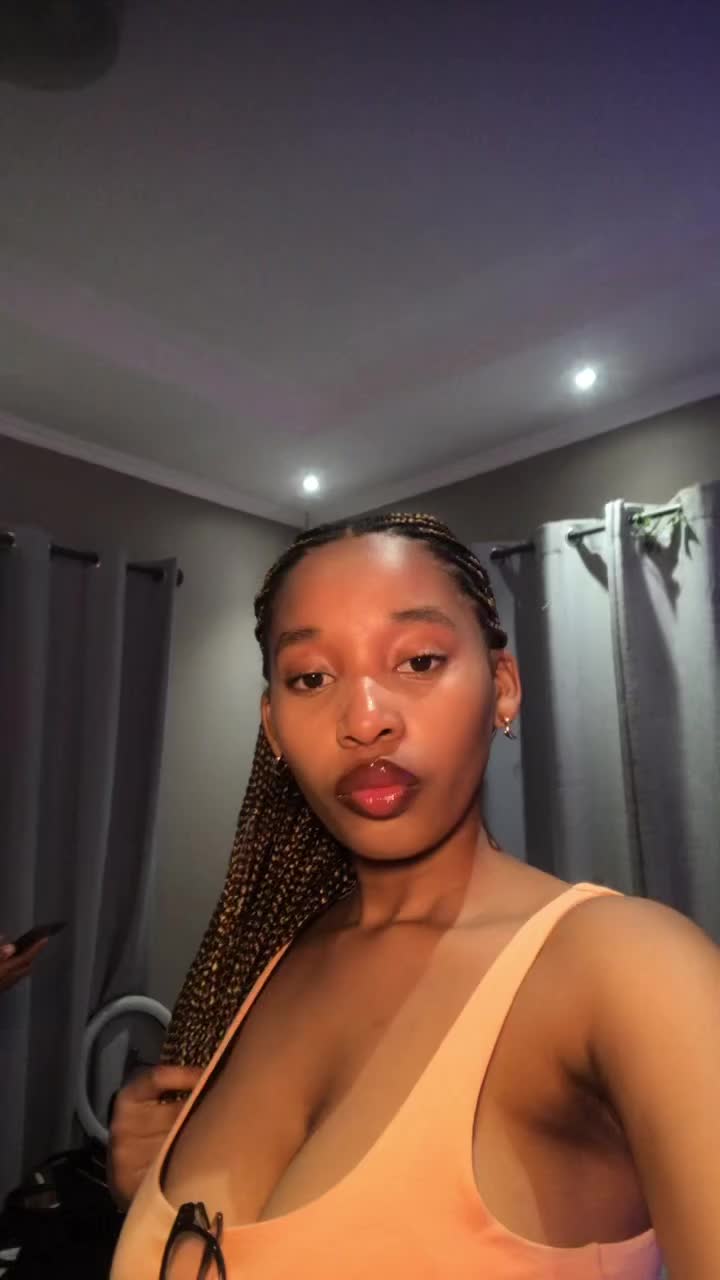 @Kelly.simakane