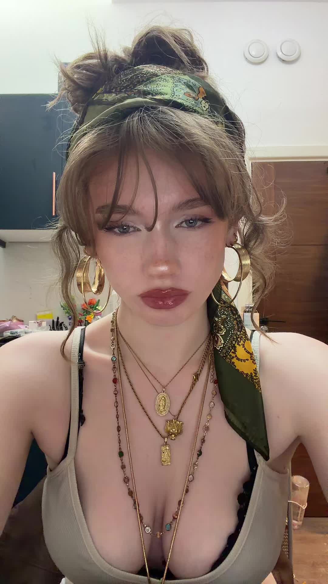 @.spicyfeet
