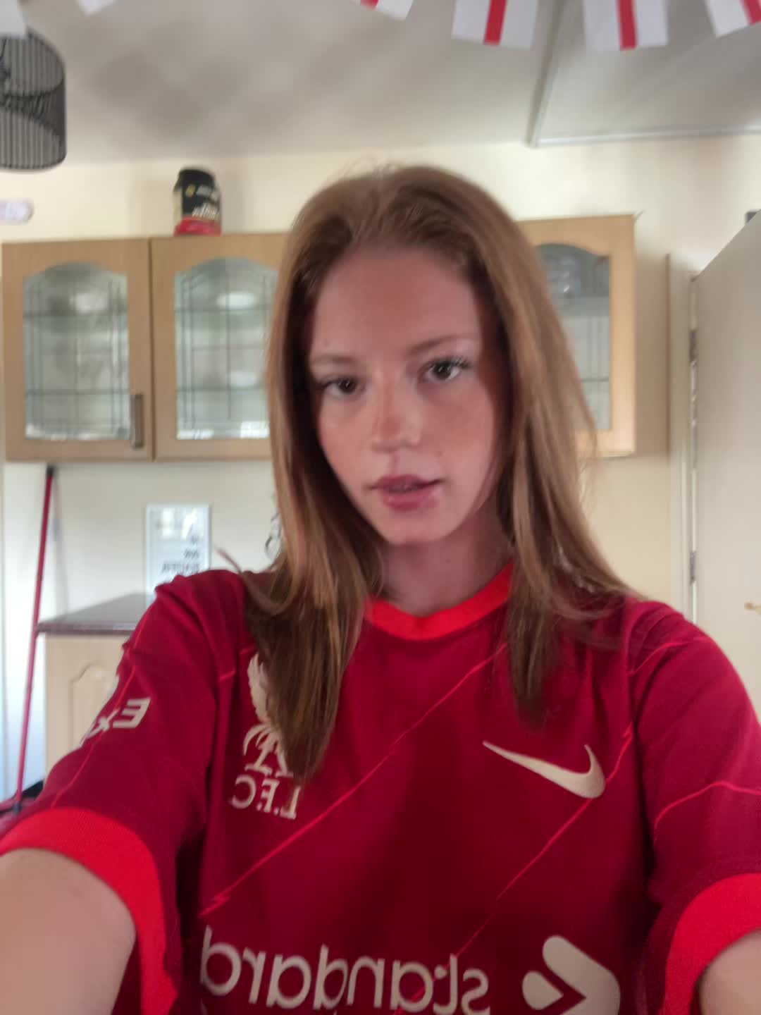 @teeganleighr