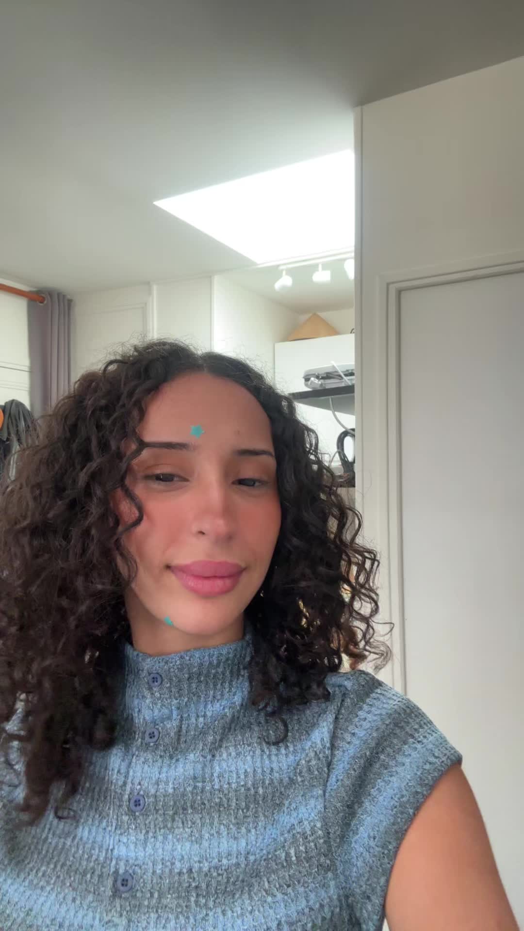 @whosmiima