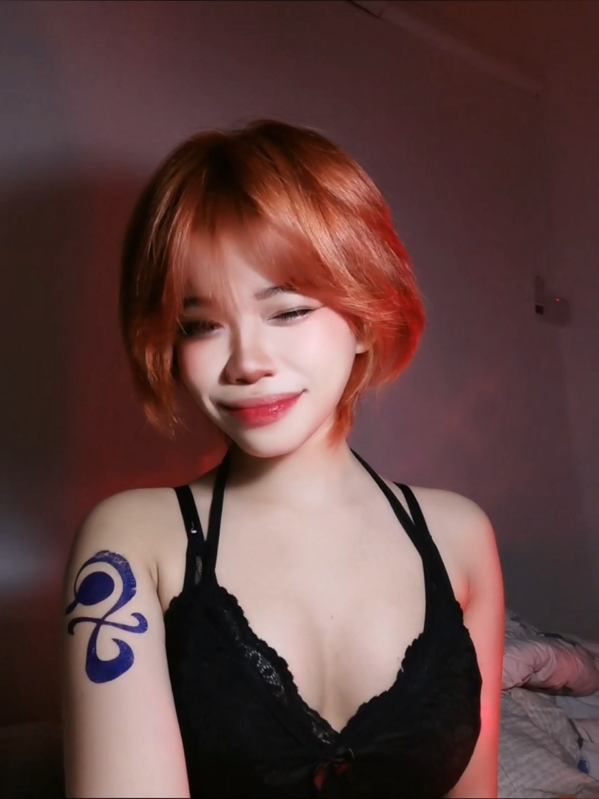 @༯