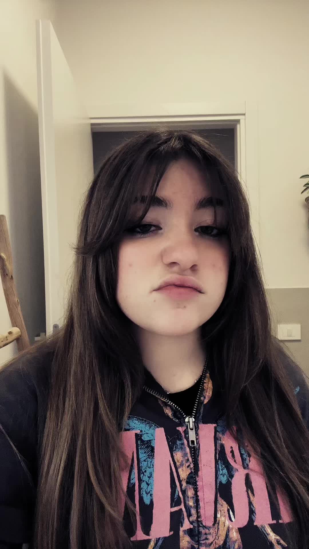 @🍏&image;𝔯𝔦𝔰🧟&zwj;♀️