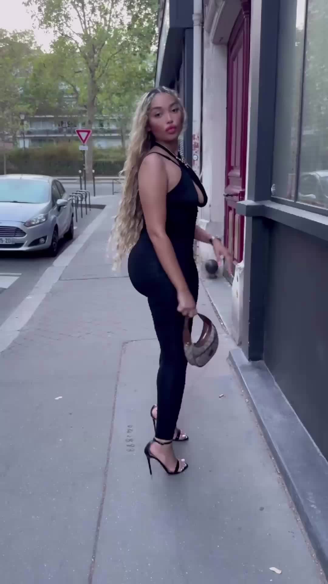 @Laesha Cylens