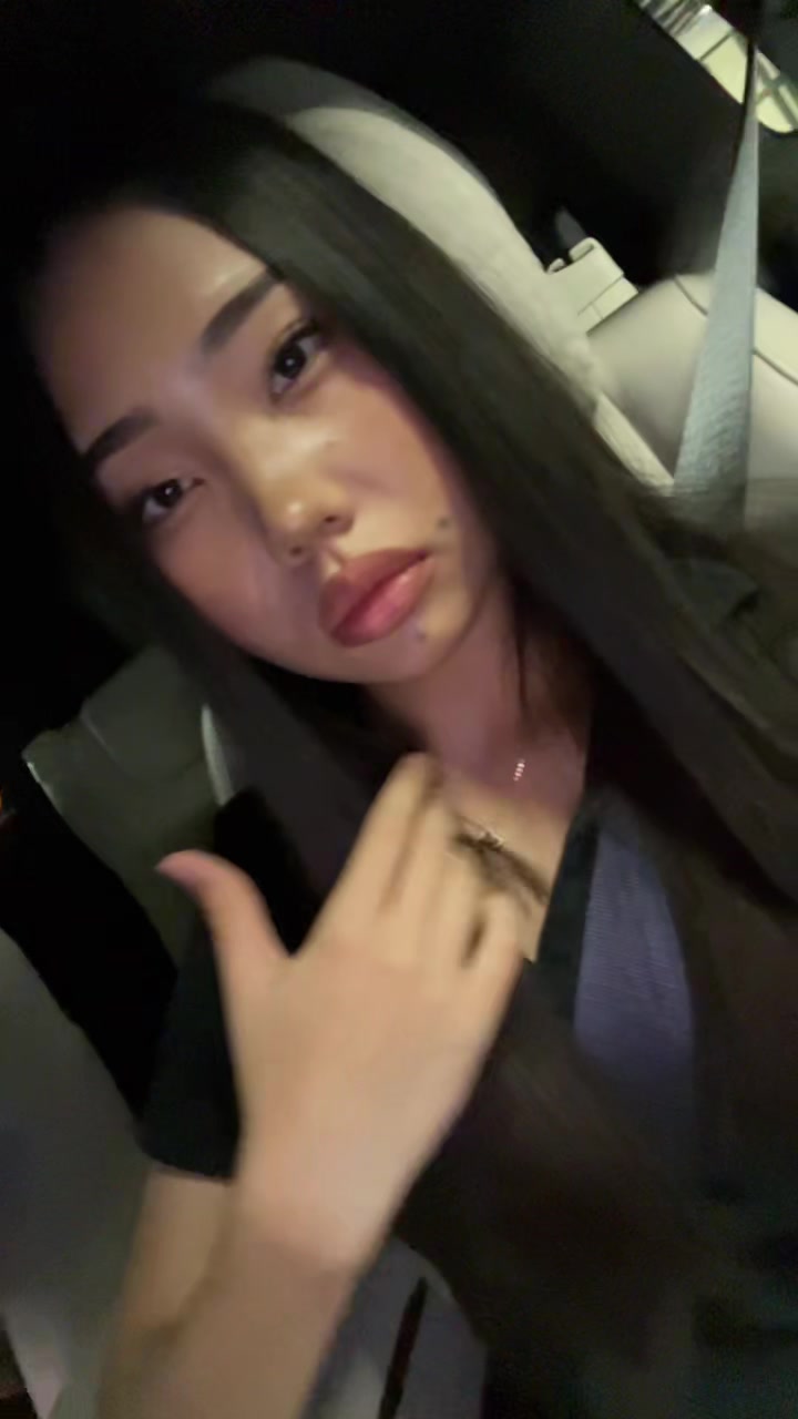 @𝓐𝓲𝓼