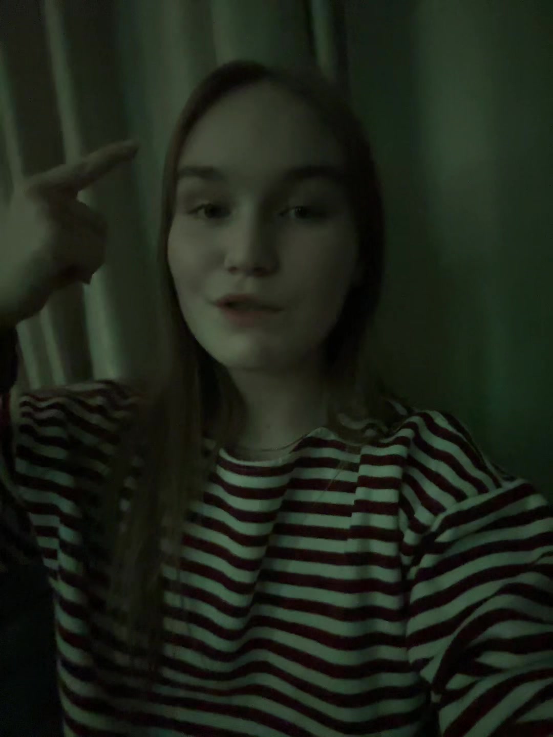 @vyvi