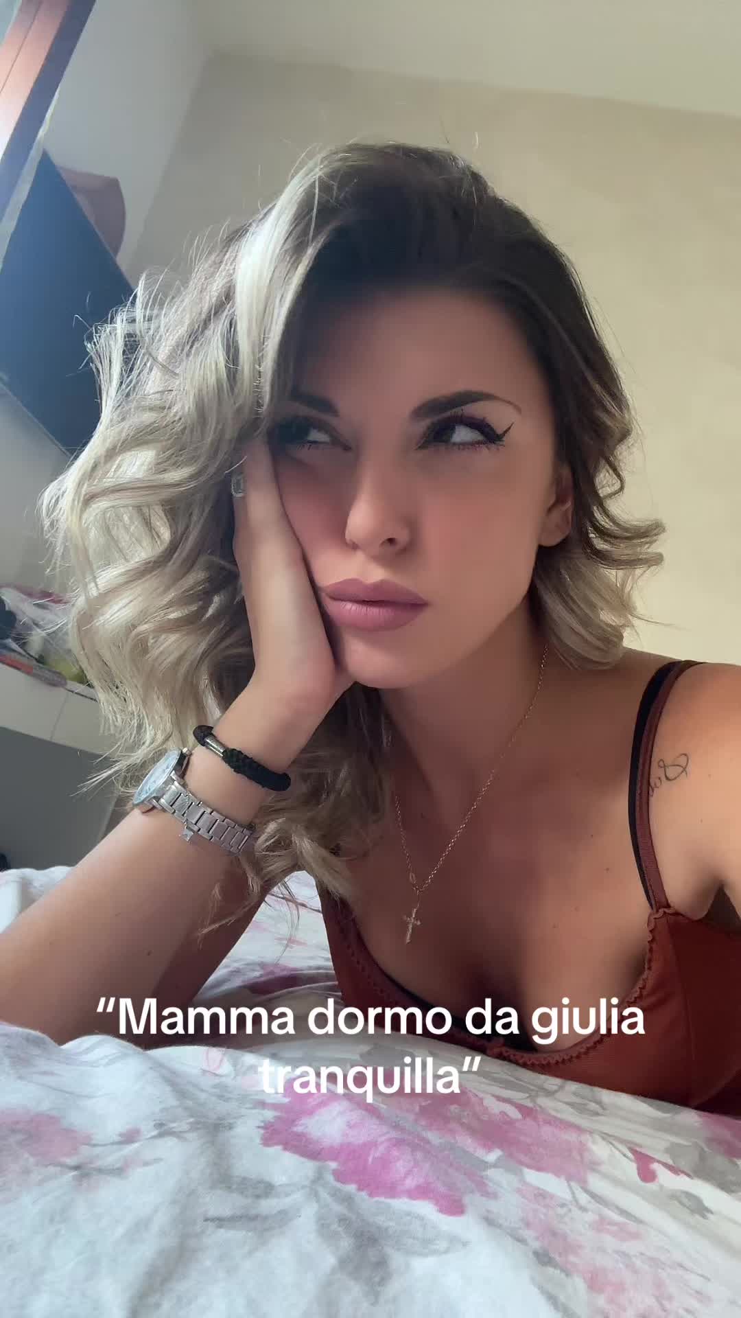 @Iris Elezi