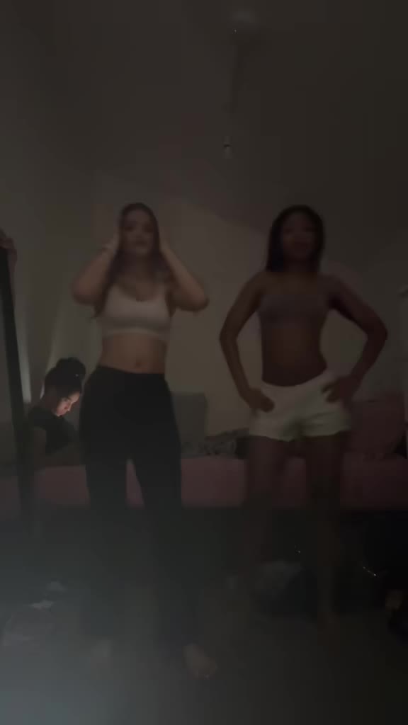 @Kiki