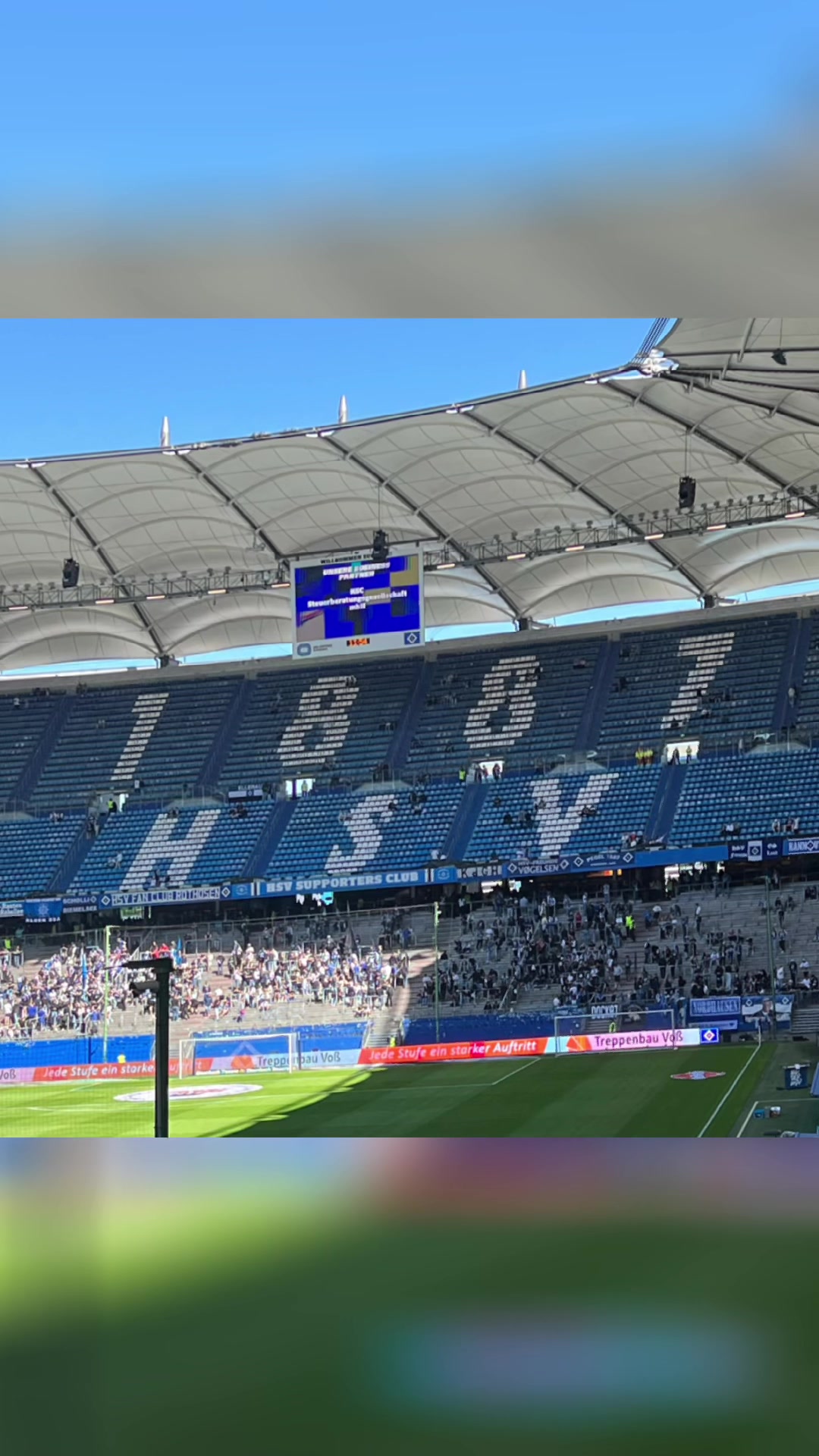 @Euer Ehren 🖤🤍💙