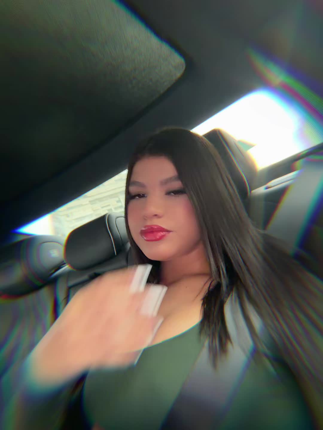 @Ori Romero🤍✨