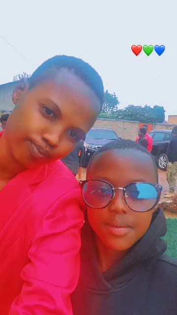 @Mukazi Aline